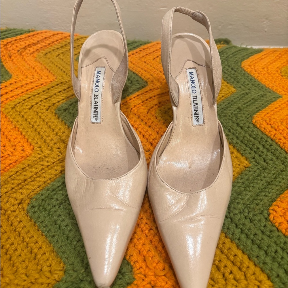 Manolo Blahnik Tan Slingback Pumps EU 38